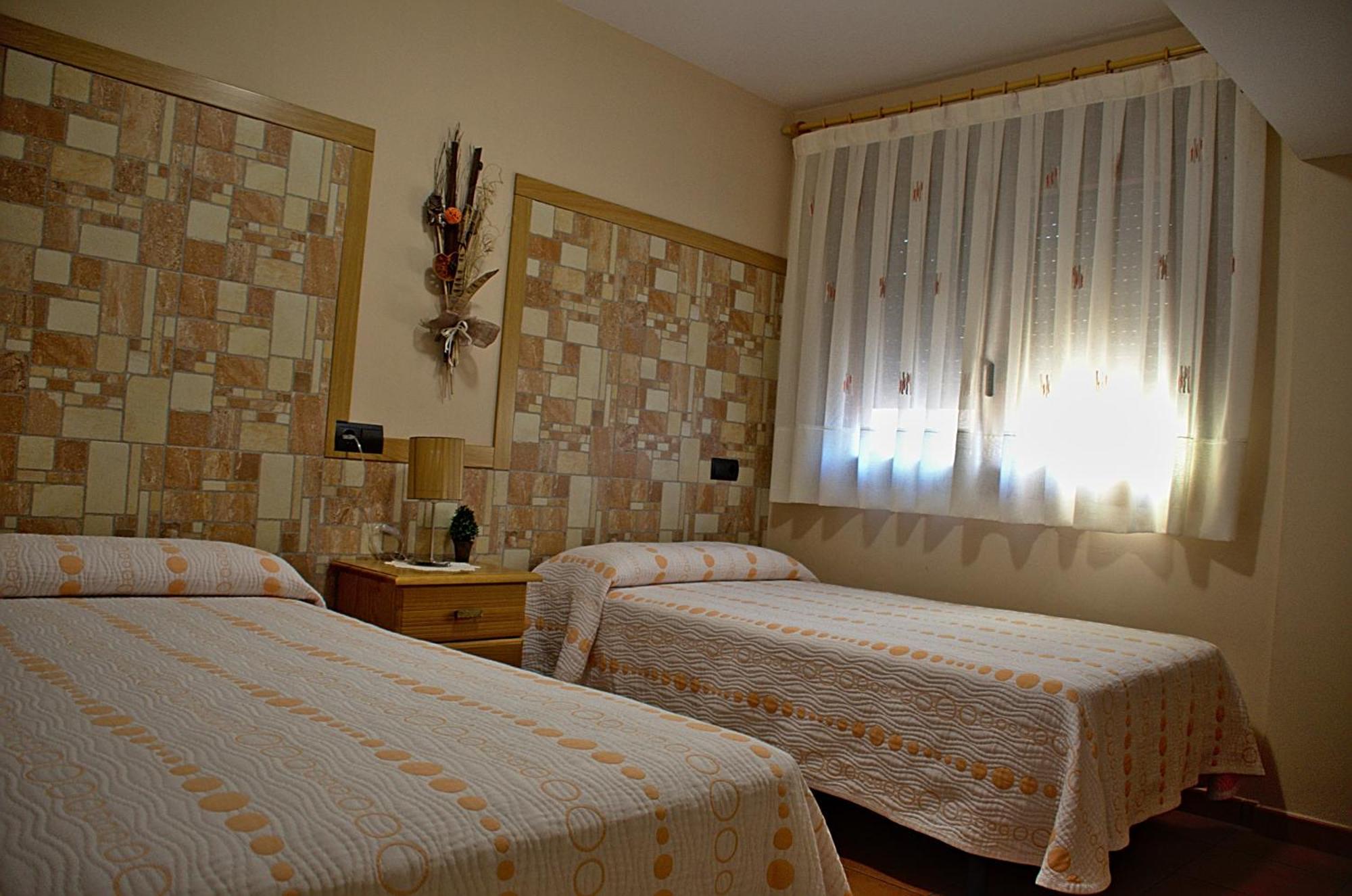 Casa Oliva La Bodegueta Pensionat Abiego Exteriör bild